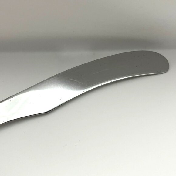 Kirk Stieff Williamsburg Royal Shell Stainless Flatware 18/8 Korea‎ Dinner Knife - Picture 7 of 11